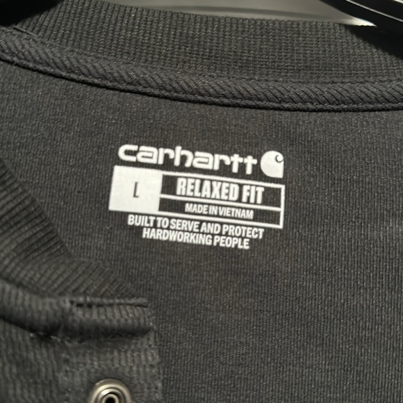 Men’s Carhartt Shirt - Picture 2 of 3